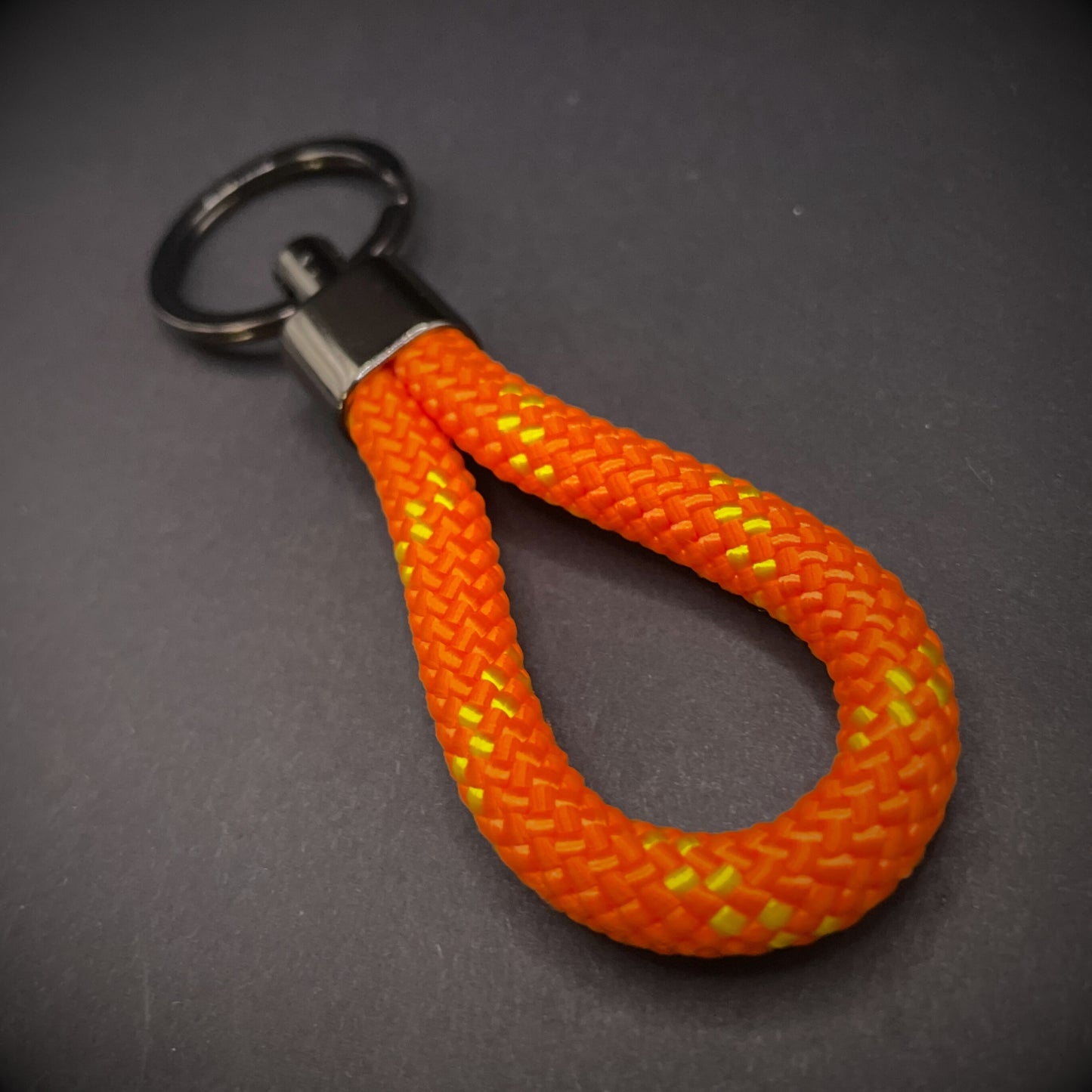 8mm Rope Swivel Keychain with Black Nickel Fittings