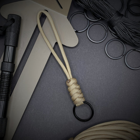 550 Paracord Snake Knot Short Lanyard