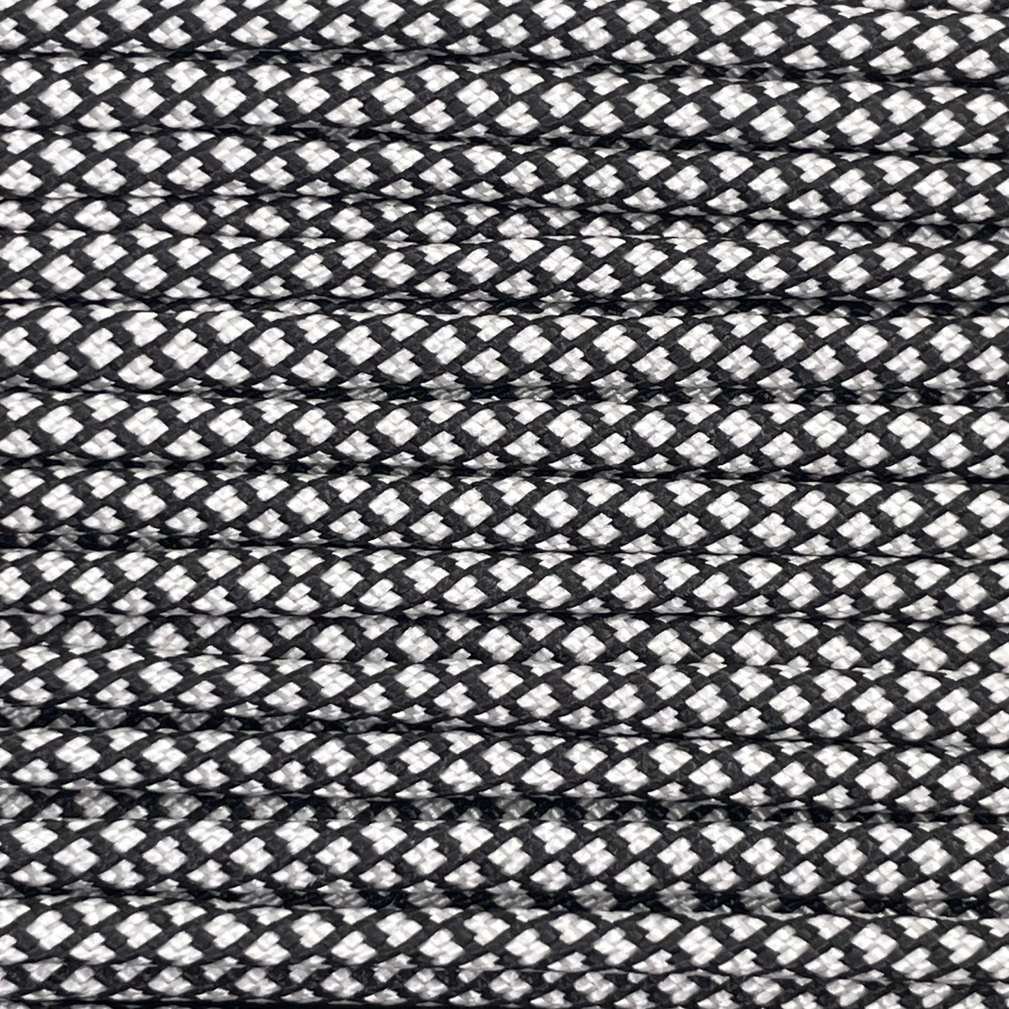 Close-up image of White Diamond 550 Paracord, showcasing the vibrant colour and texture of the material.