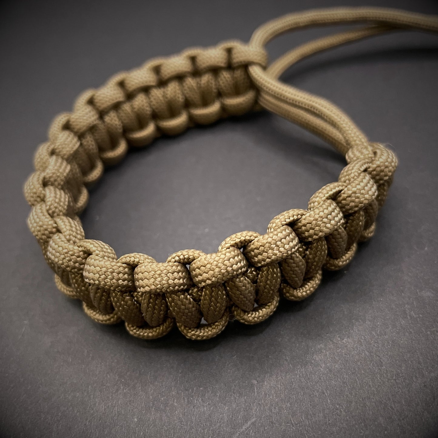 Woven Paracord Bracelet with Sliding Knot