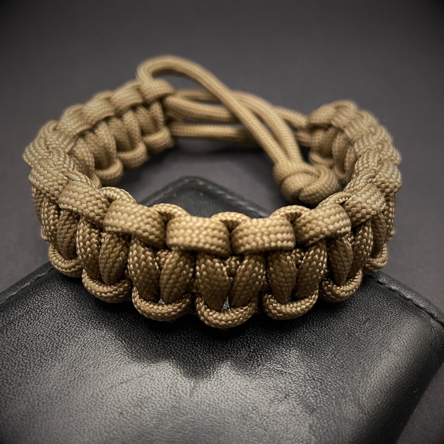Woven Paracord Bracelet with Sliding Knot
