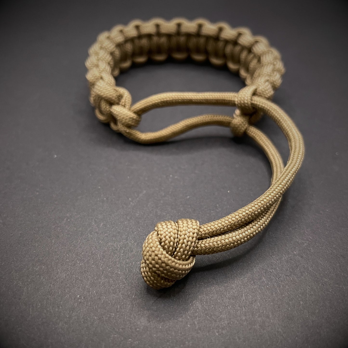 Woven Paracord Bracelet with Sliding Knot