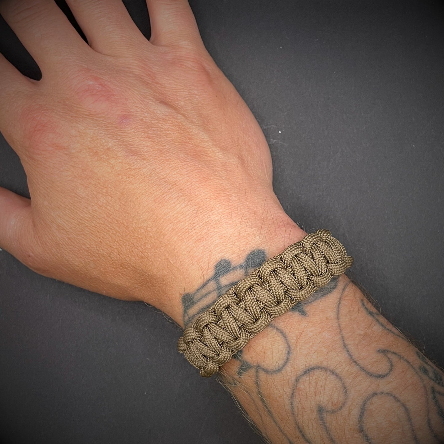 Woven Paracord Bracelet with Sliding Knot