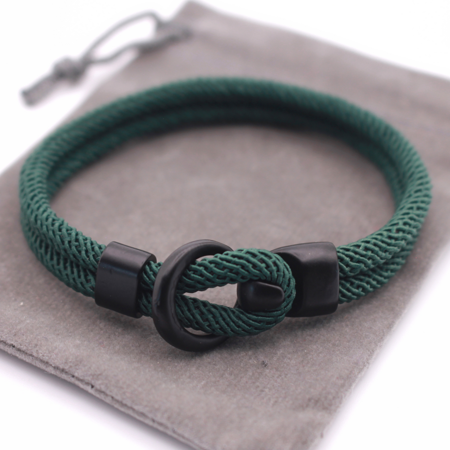 Minimalist Rope Bracelet with Round Clasp