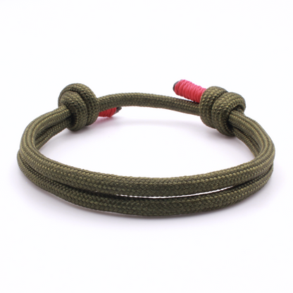 Sliding Knot Paracord Bracelet