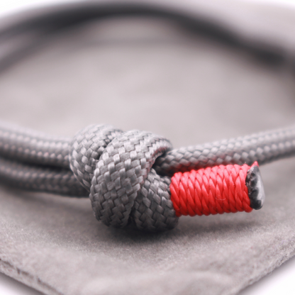 Sliding Knot Paracord Bracelet