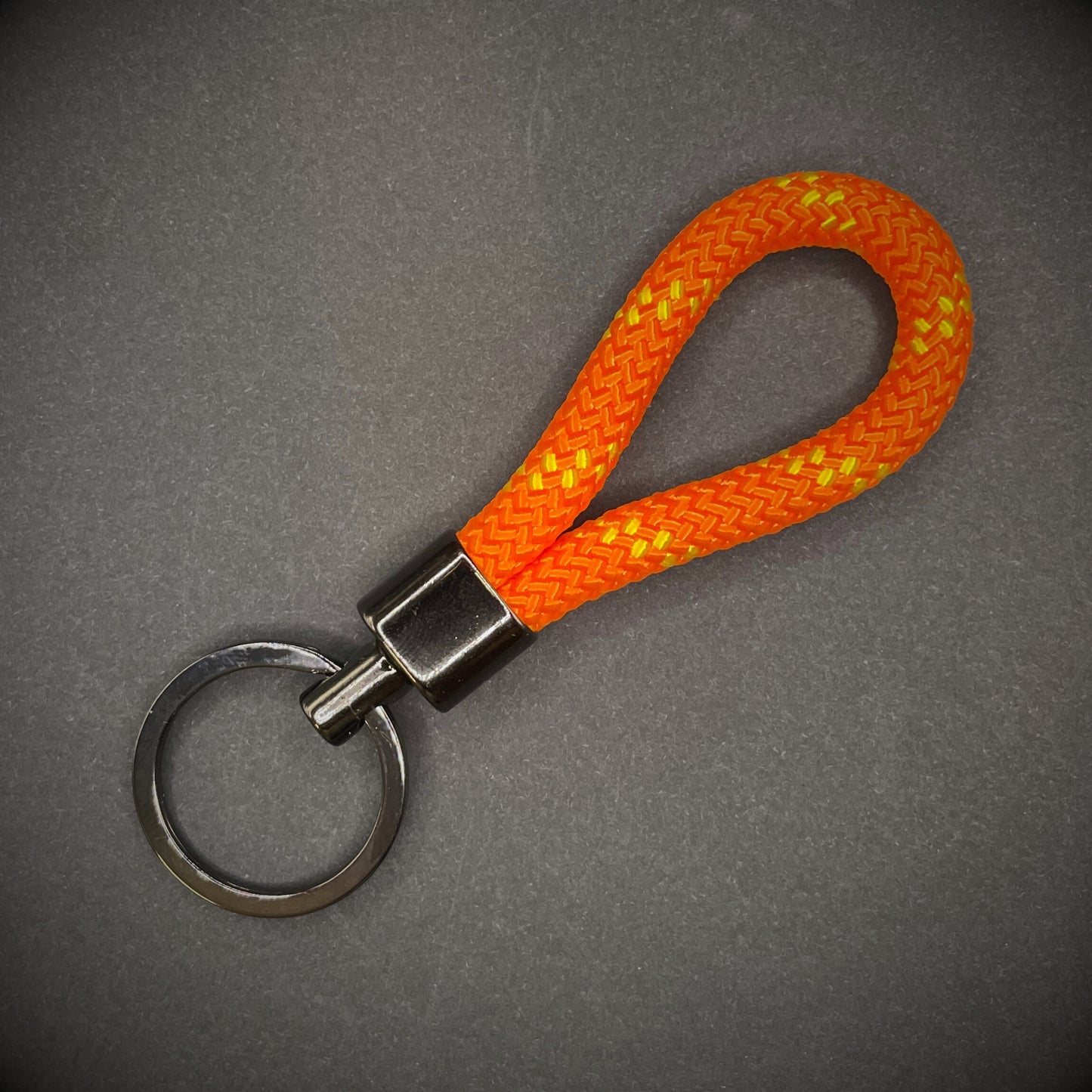 8mm Rope Swivel Keychain with Black Nickel Fittings