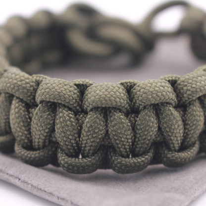 Woven Paracord Bracelet with Sliding Knot