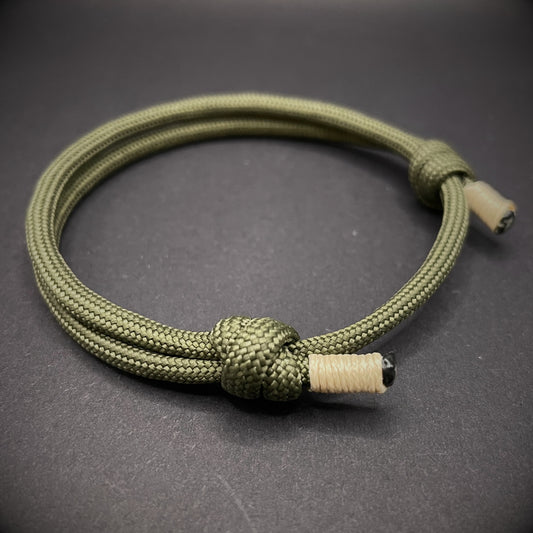 Adjustable Paracord Bracelet with Wrapped Ends