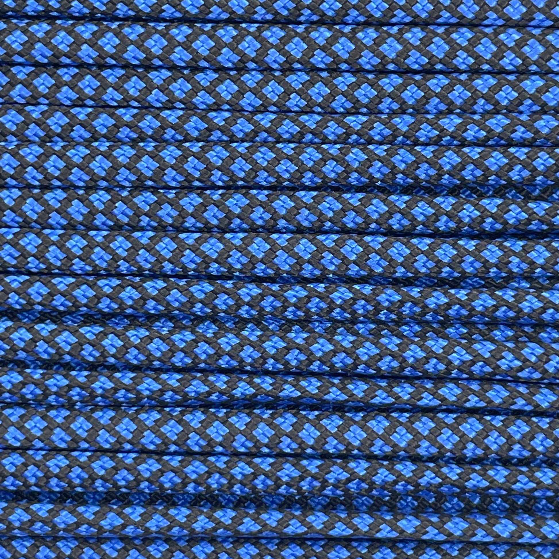 Close-up image of Blue Diamond 550 paracord, showcasing the vibrant colour and texture of the material.