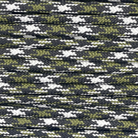 Close-up image of Jungle Camo 550 Paracord, showcasing the vibrant colour and texture of the material.