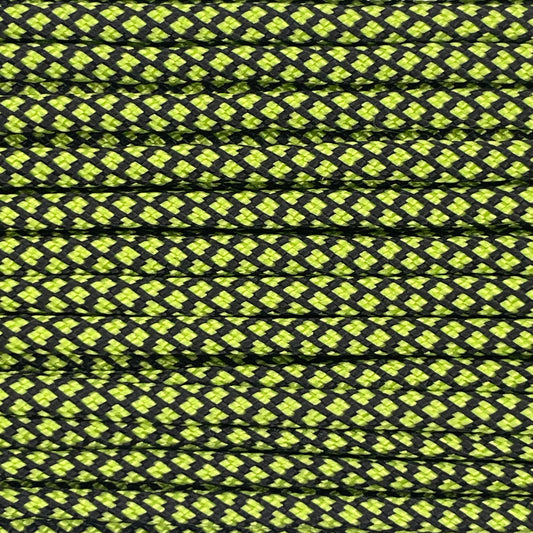 Close-up image of Lime Green Diamond 550 Paracord, showcasing the vibrant colour and texture of the material.