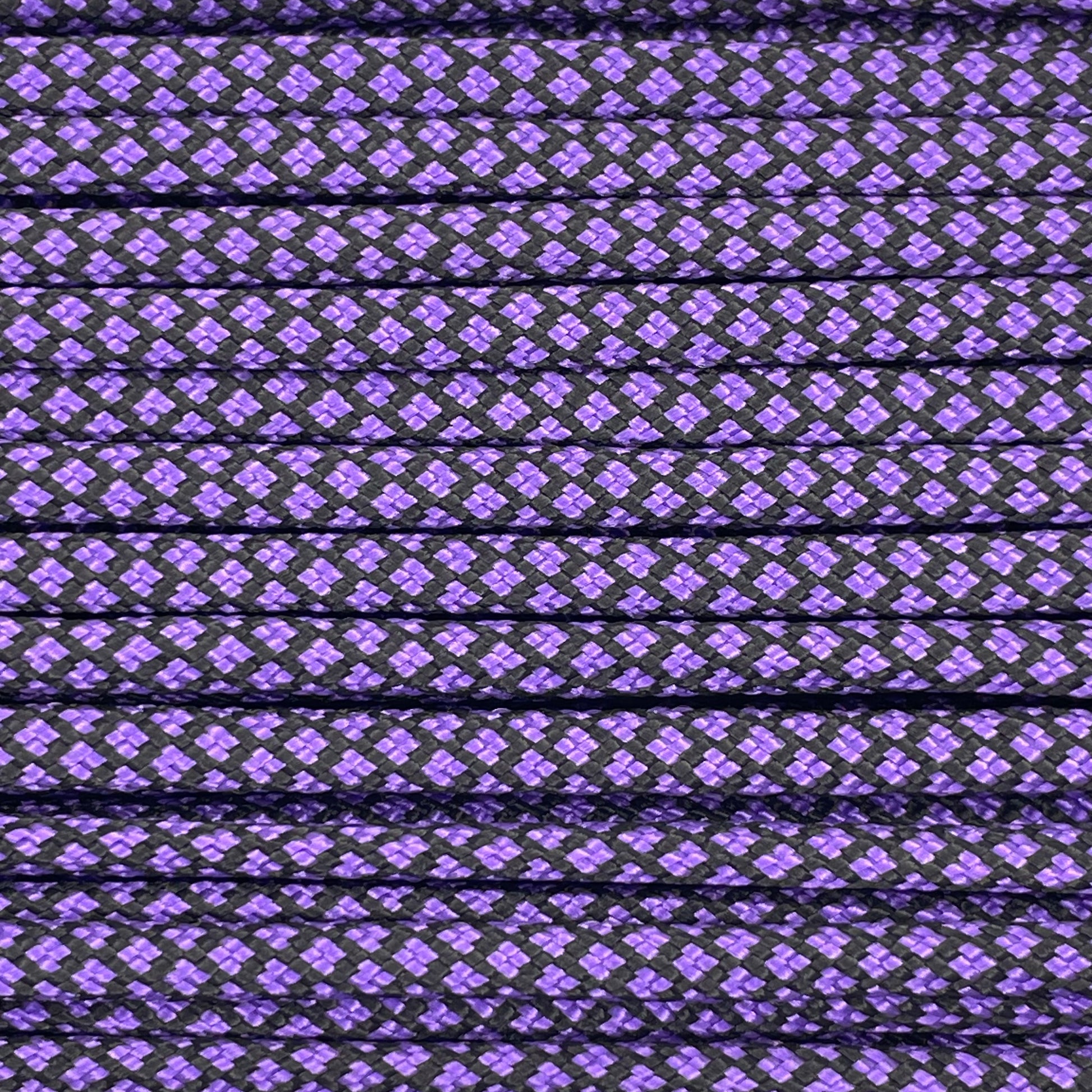 Close-up image of Purple Diamond 550 Paracord, showcasing the vibrant colour and texture of the material.